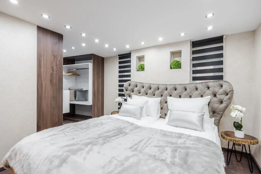 Stylish Two-Bedroom Suite In The Center Budapeszt Apartament